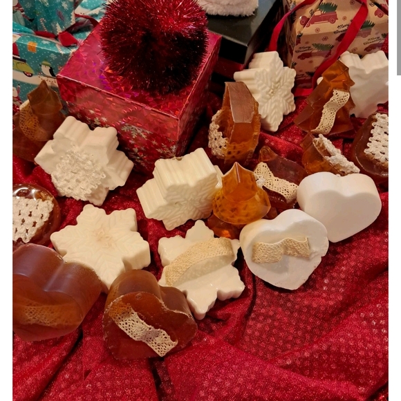 Other - Handcrafted Soap Set in White and Brown